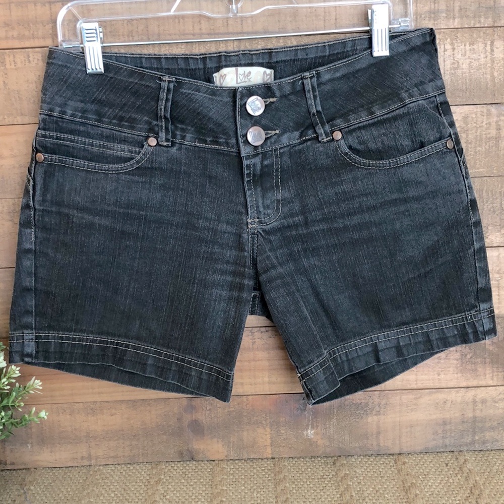 Love Etc. Denim Shorts Size 31 waist - Picture 1 of 9